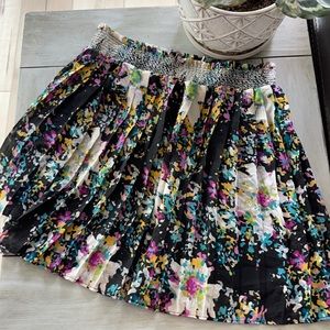 Flower ruffle skirt